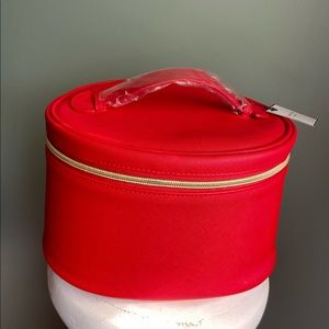 Brand new Macy’s Beauty Makeup Carrier